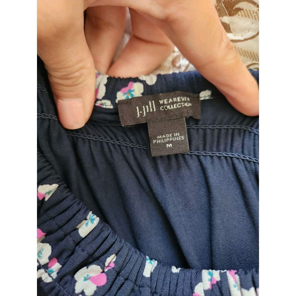 J. Jill Wearever Collection Women's Blouse Navy Floral‎ 3/4 Sleeve Top Size M - Picture 9 of 10